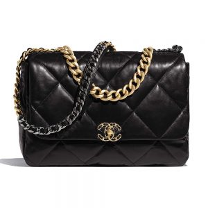 Chanel Women 19 Maxi Flap Bag in Goatskin Leather-Black