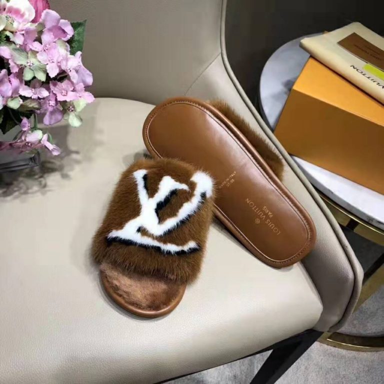 homey flat mule lv price