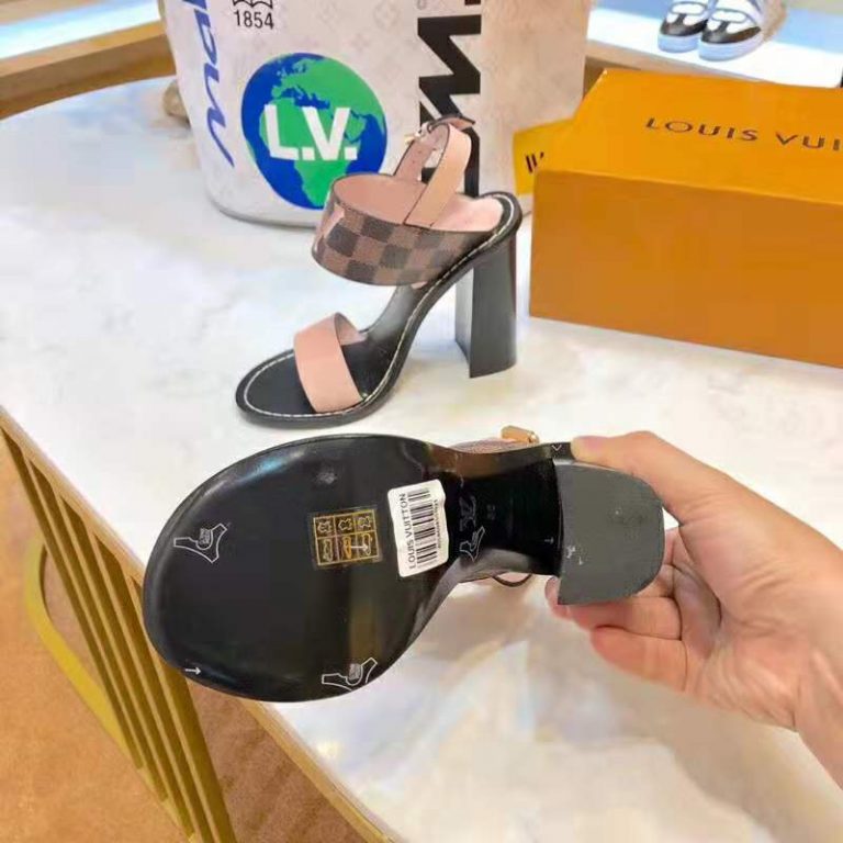 louis vuitton passenger sandal