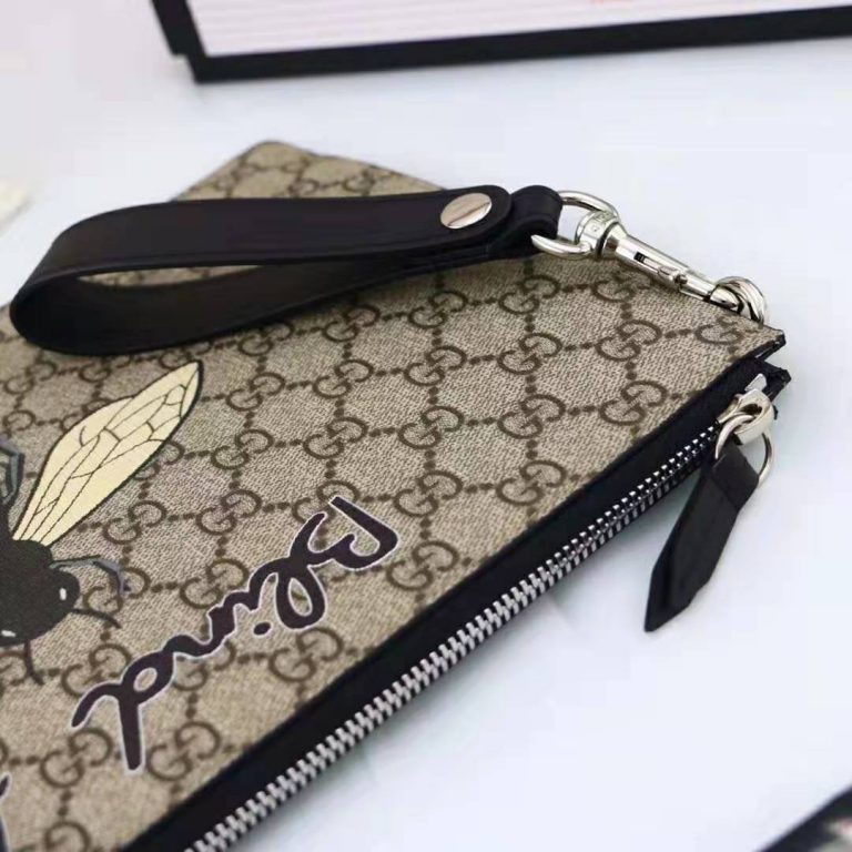 gucci bestiary pouch with bee