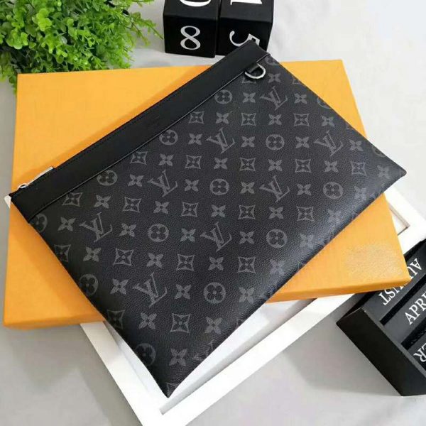 Louis Vuitton LV Unisex Discovery Pochette Supple Monogram Eclipse Canvas (7)