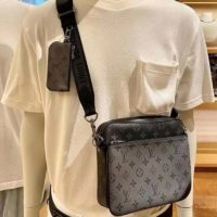 Louis Vuitton LV Men Trio Messenger Bag Monogram Eclipse Canvas