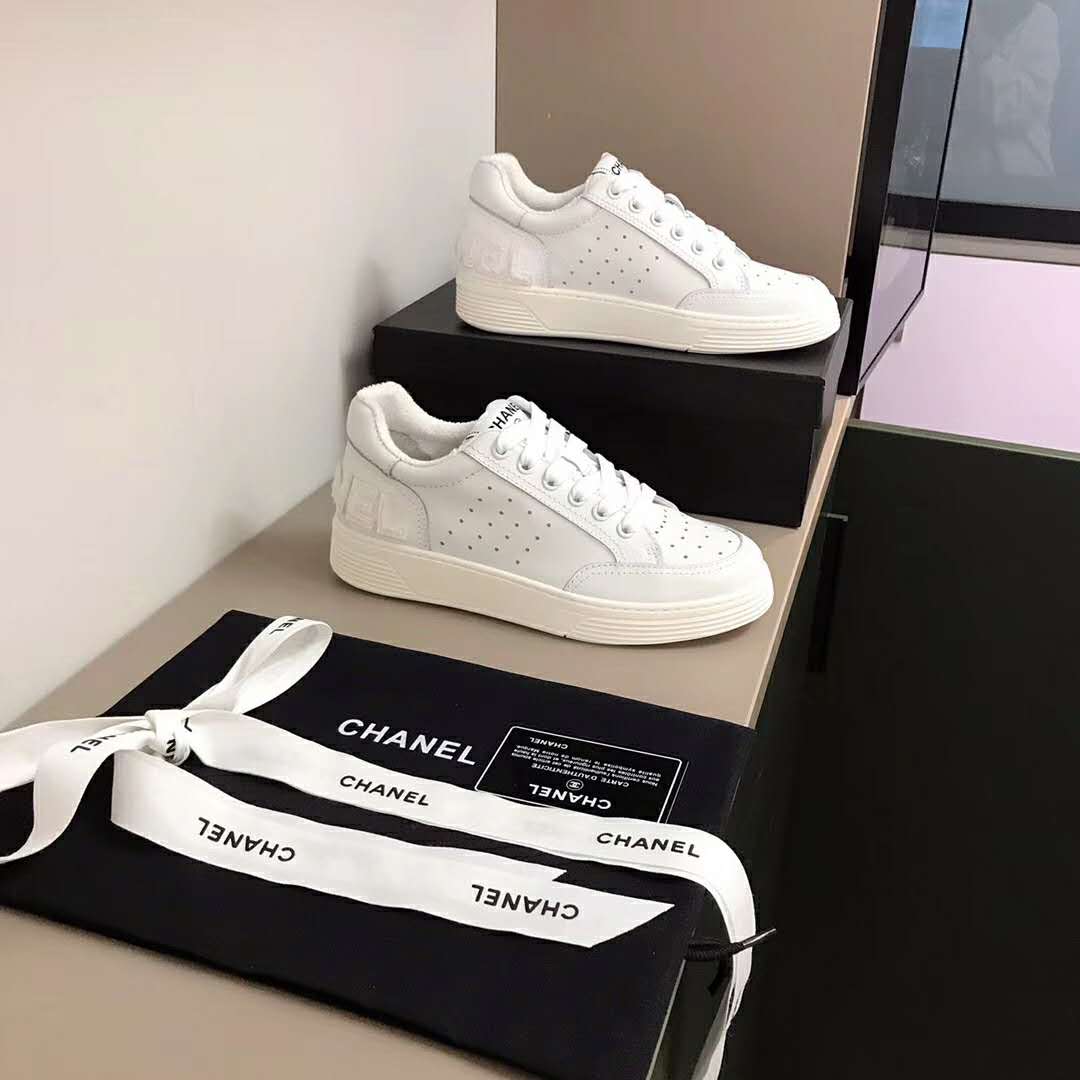 Chanel Women Sneakers Calfskin White - Brandsoff