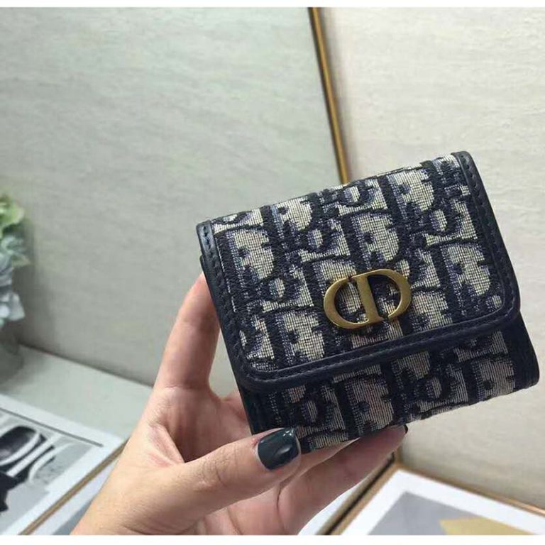 30 montaigne wallet price