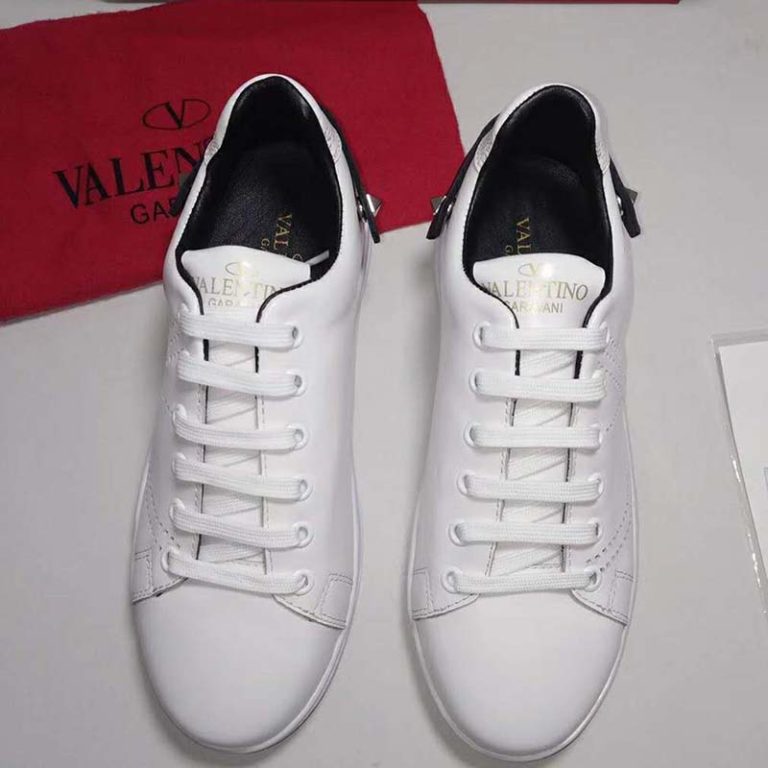 backnet calfskin sneaker