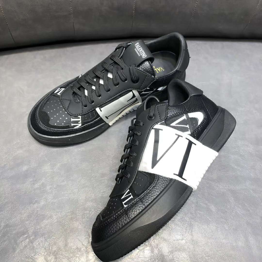 Valentino Unisex Calfskin VL7N Sneaker Bands Rubber-Effect VLTN Logo