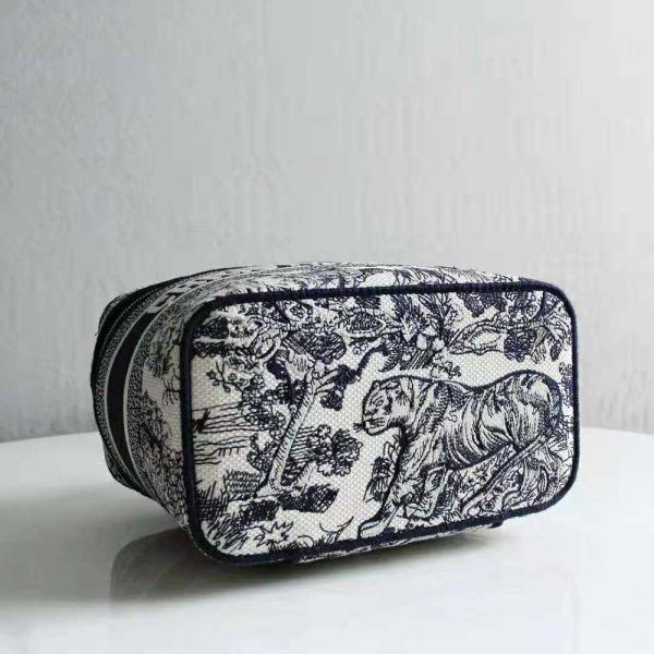 Dior Women DiorTravel Vanity Case Blue Toile De Jouy Embroidery (7)