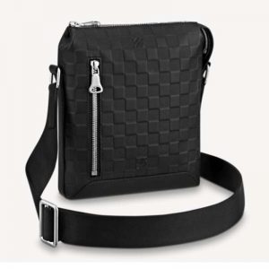 Louis Vuitton LV Unisex Discovery Messenger BB Damier Infini Cowhide Leather-Black