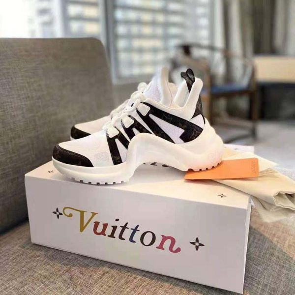 Louis Vuitton Women LV Archlight Sneaker Patent Monogram Canvas Technical Fabrics White (6)