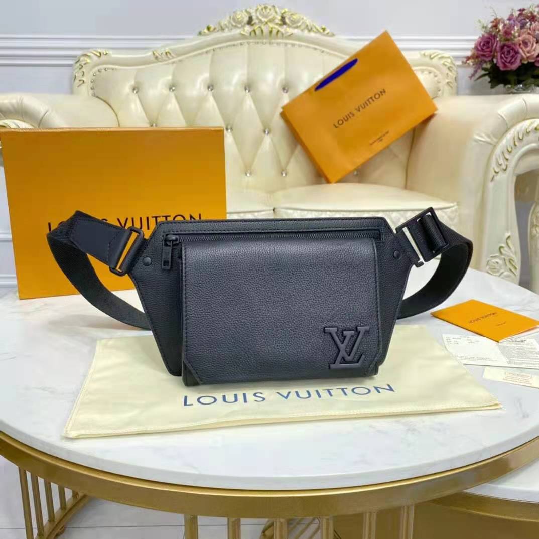 Louis Vuitton Lv Unisex Aerogram Slingbag Black Grained Calf Leather Brandsoff 