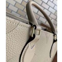 Louis Vuitton Women Onthego MM Tote Bag Tourterelle Beige Embossed Grained Cowhide