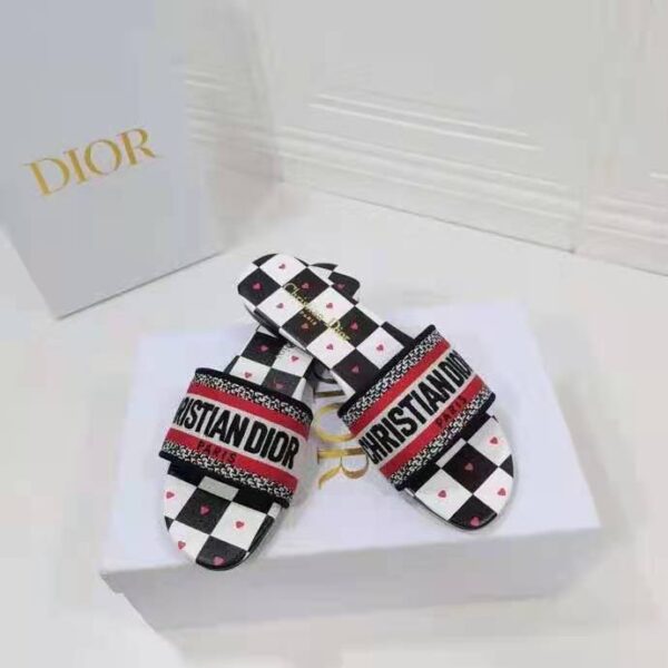 Dior Women Shoes Dway Dioramour Slide White Black Red D-Chess Heart Embroidered Cotton (4)