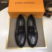 Louis Vuitton LV Men Saint Germain Loafer Black Supple Calf New LV Buckle