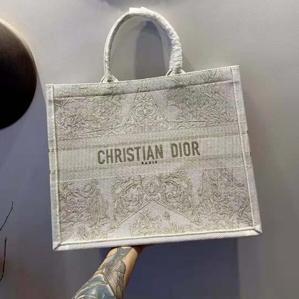 Dior Women Dior Book Tote Gold-Tone Around the World Stella Embroidery (5)