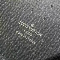 Louis Vuitton LV Unisex Pochette Voyage MM Black Taiga Cowhide Leather (8)