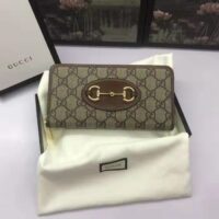 Gucci Unisex Gucci 1955 Horsebit Zip Around Wallet Beige Ebony GG Supreme Canvas (4)