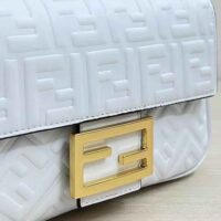 Fendi Women Baguette Chain Midi Light Gray Leather Bag-White (1)