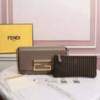 Fendi Women Wallet on Chain with Pouches Leather Mini-Bag-brown (1)