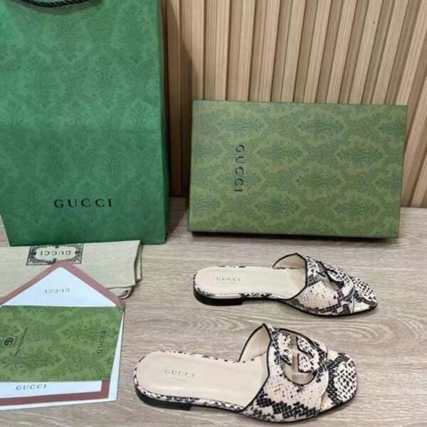 Gucci Women Interlocking G Cut Out Slide Sandal Beige Black Python Print Leather Flat (5)