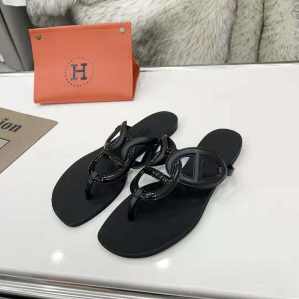 Hermes Women Egerie Sandal in Waterproof TPU with Chaine D Ancre Motif-Black (8)