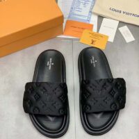 Louis Vuitton LV Unisex Pool Pillow Flat Comfort Mule Black Monogram (11)