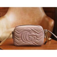 Gucci Women GG Marmont Matelassé Mini Bag Dusty Pink Matelassé Chevron Leather (16)