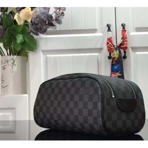 Louis Vuitton LV Unisex Dopp Kit Toilet Pouch Grey Damier Graphite Canvas (10)