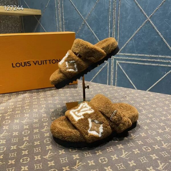 Louis Vuitton LV Unisex Paseo Flat Comfort Mule Cognac Brown Shearling Monogram Flowers (3)