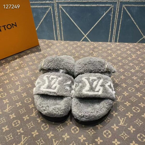 Louis Vuitton LV Unisex Paseo Flat Comfort Mule Grey Shearling Monogram Flowers (7)