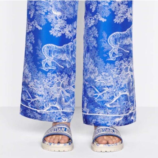 Dior Unisex CD Dway Slide Bright Blue Toile De Jouy Embroidered Cotton (2)