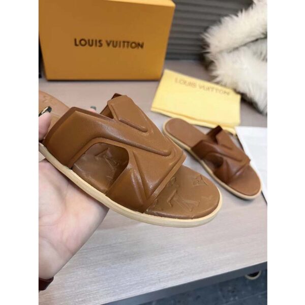 Louis Vuitton LV Unisex Oasis Mule Moka Brown Grained Calf Leather Rubber Signature (4)