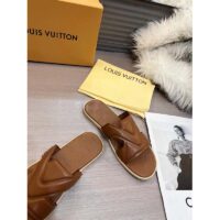 Louis Vuitton LV Unisex Oasis Mule Moka Brown Grained Calf Leather Rubber Signature (7)