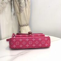 Louis Vuitton LV Women Maxi Multi Pochette Accessoires Handbag Fuchsia Pink Monogram Coated Canvas (1)