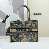 Dior Women CD Medium Book Tote Beige Multicolor Jardin D’Hiver Embroidery (10)