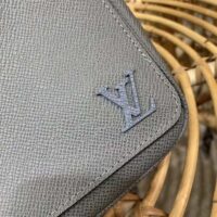 Louis Vuitton LV Men District PM Bag Glacier Taiga Cowhide Leather (6)