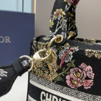 Dior Women CD Medium Lady D-Lite Bag Black Multicolor Jardin Botanique Embroidery (1)