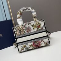 Dior Women CD Medium Lady D-Lite Bag White Multicolor Jardin Botanique Embroidery (1)