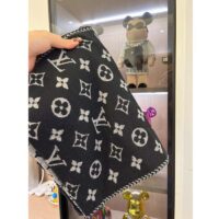 Louis Vuitton LV Unisex Simply LV Scarf Black Fringed Finish Contrasting Monogram Motif (3)