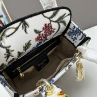 Dior Women CD Medium Lady D-Lite Bag White Multicolor Dior Petites Fleurs Embroidery (1)