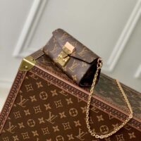 Louis Vuitton LV Women Bitsy Pouch Brown Monogram Flower Canvas (2)