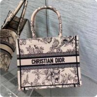 Dior Women CD Large Book Tote Powder Pink Dior Jardin Botanique Embroidery (2)