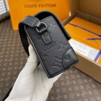 Louis Vuitton LV Unisex Steamer Wearable Wallet Black Embossed Cowhide Leather (5)