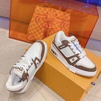 Louis Vuitton Unisex LV Trainer Sneaker Moka Brown Nubuck Grained Calf Leather Rubber Initials (8)